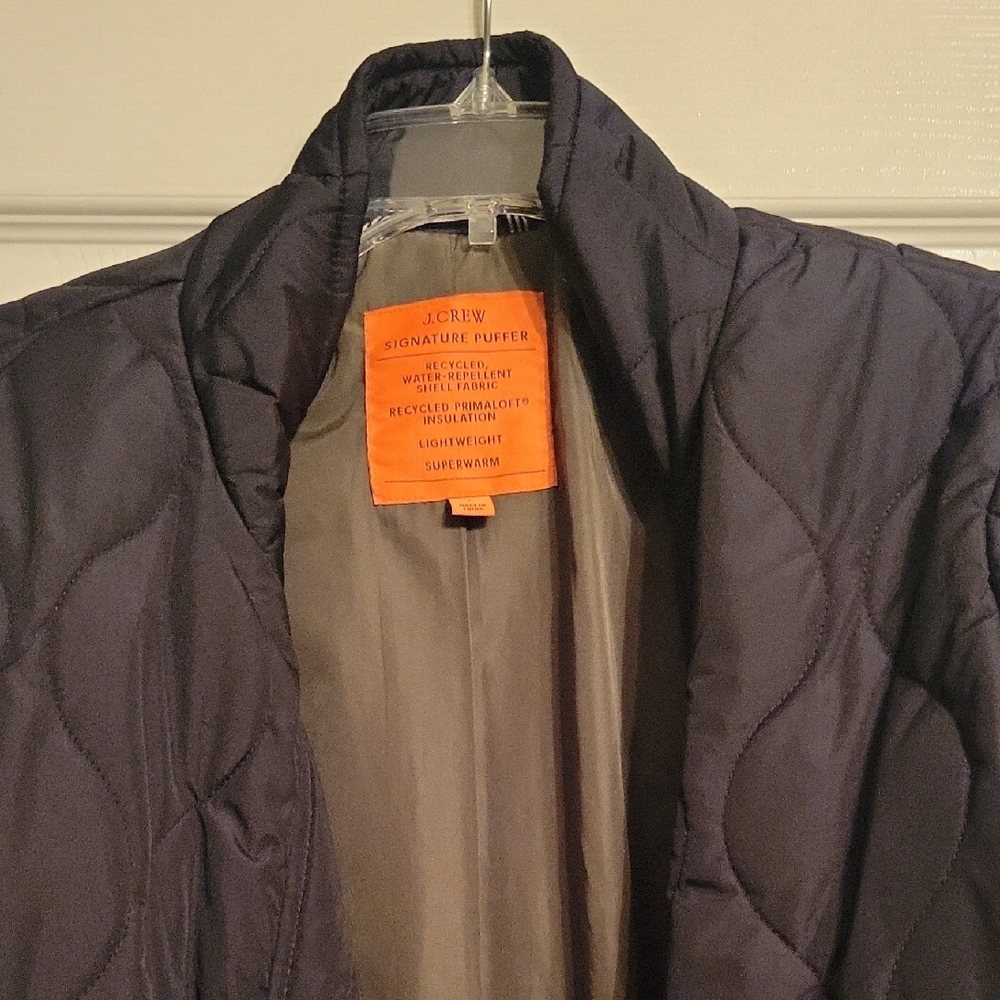 Ladies J. . Crew Black Bomber Cocoon Puffer Jacket with Quilted Design